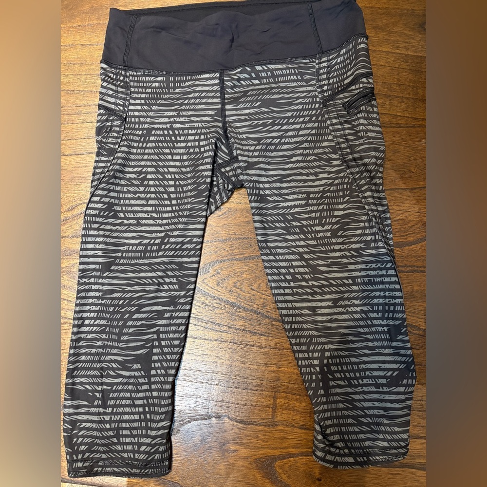 Vintage Lululemon Capri Leggings